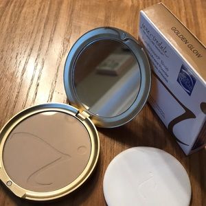 Jane Iredale Golden Glow pressed mineral powder